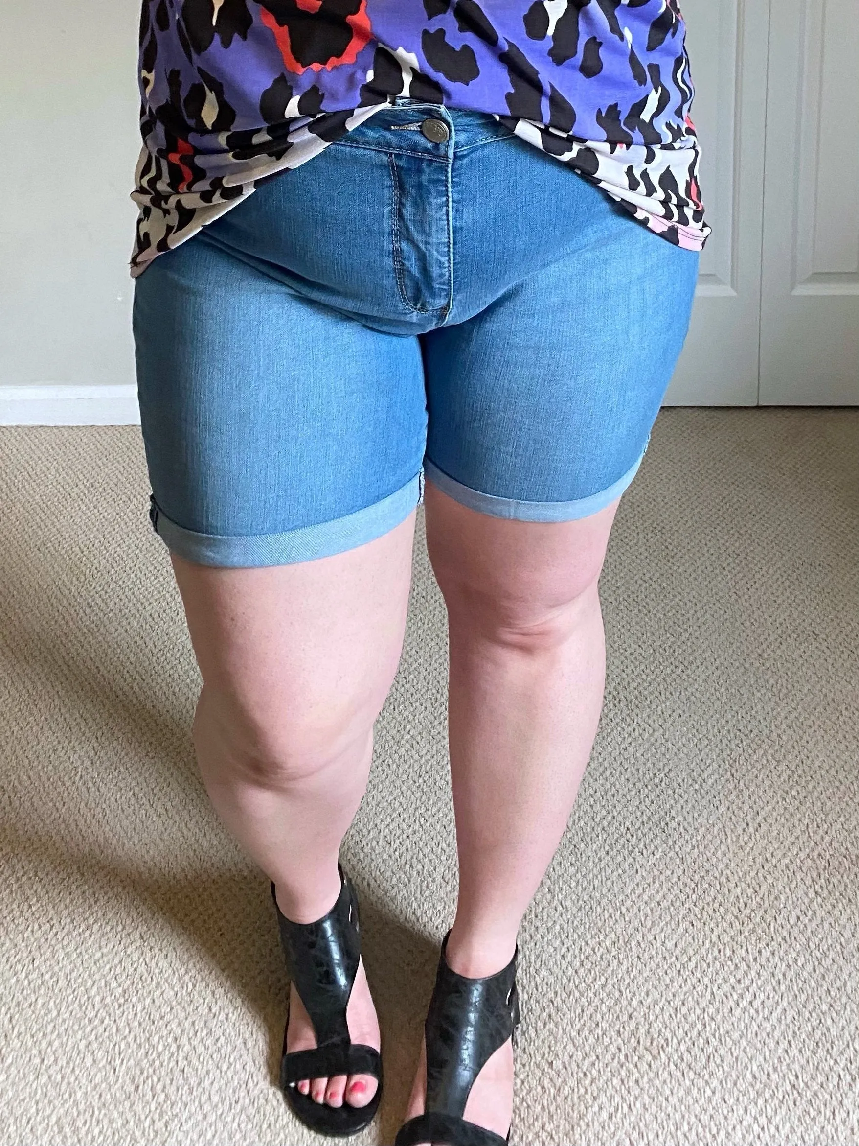 Hide Your Muffin Top High-Rise Cuffed Shorts in Medium-Light Blue