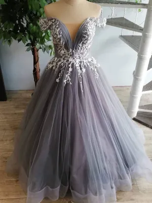 Sexy Deep V Neck Cap Sleeve Long Prom Dress Chic Appliques Ball Gown Formal Evening Dress CTB1518